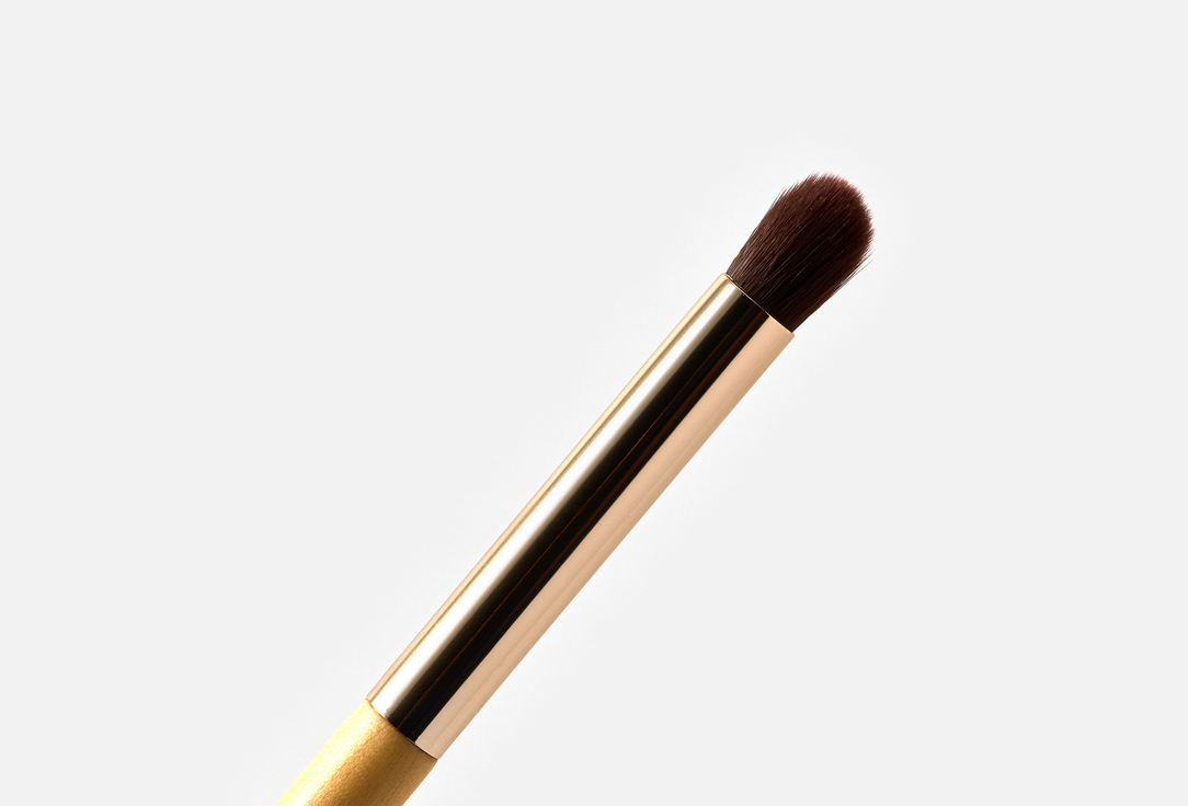 Clarins Eyeshadow brush Blending