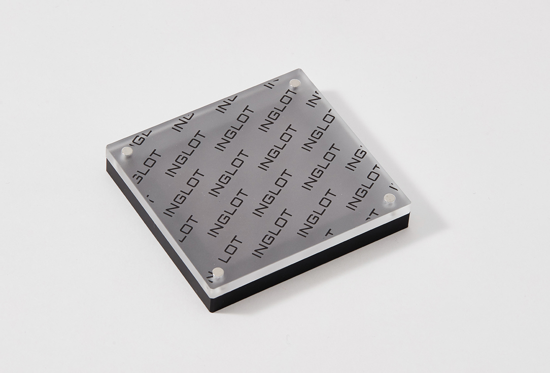 Inglot Flexi Palette Freedom System 4 1 pcs Inglot Flexi Palette Freedom System 4