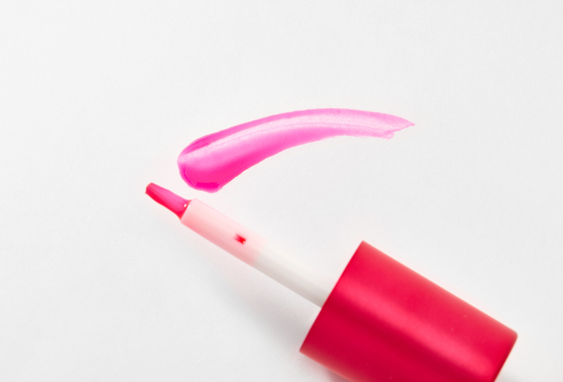 Clarins Lip Pigment Water Lip Stain 01, Rose water 7 ml Clarins Lip Pigment Water Lip Stain