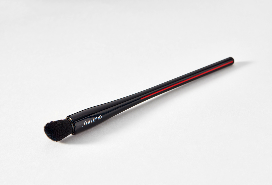 Shiseido Universal eyeshadow brush Naname fude 1 pcs Shiseido Universal eyeshadow brush Naname fude