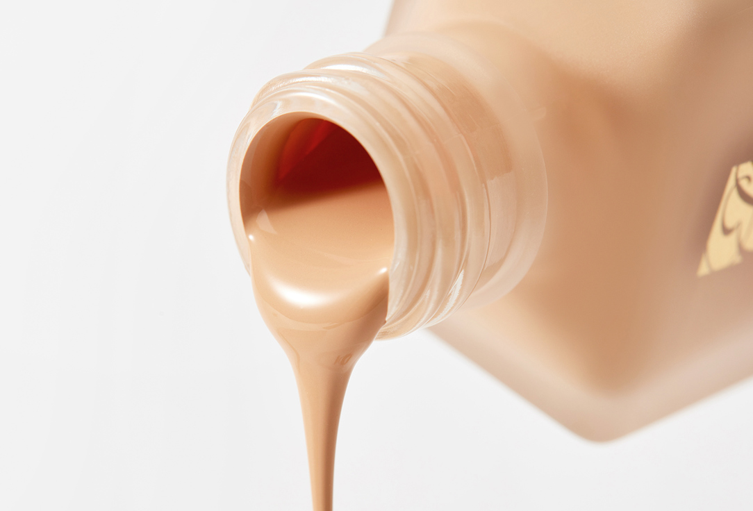 Estée Lauder Long-lasting liquid matte foundation SPF 10 Double Wear Stay-In-Place Makeup