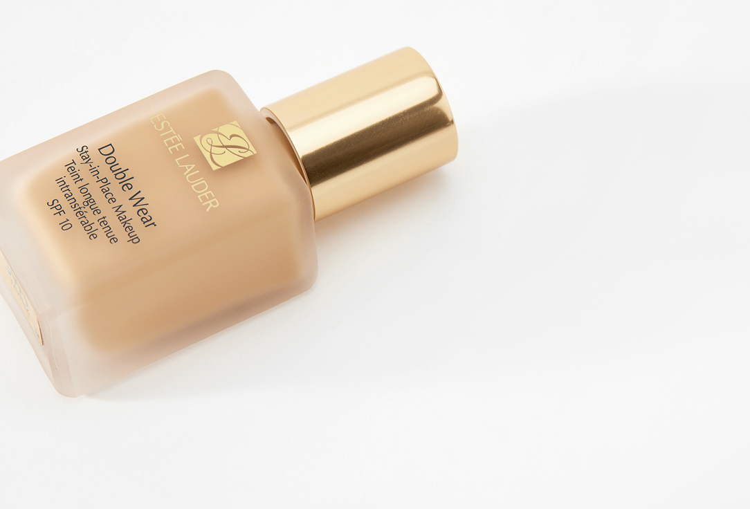 Estée Lauder Long-lasting liquid matte foundation SPF 10 Double Wear Stay-In-Place Makeup