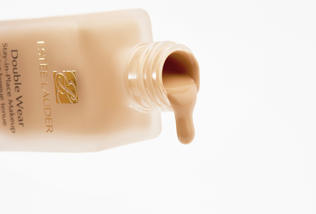Estée Lauder Long-lasting liquid matte foundation SPF 10 Double Wear Stay-In-Place Makeup