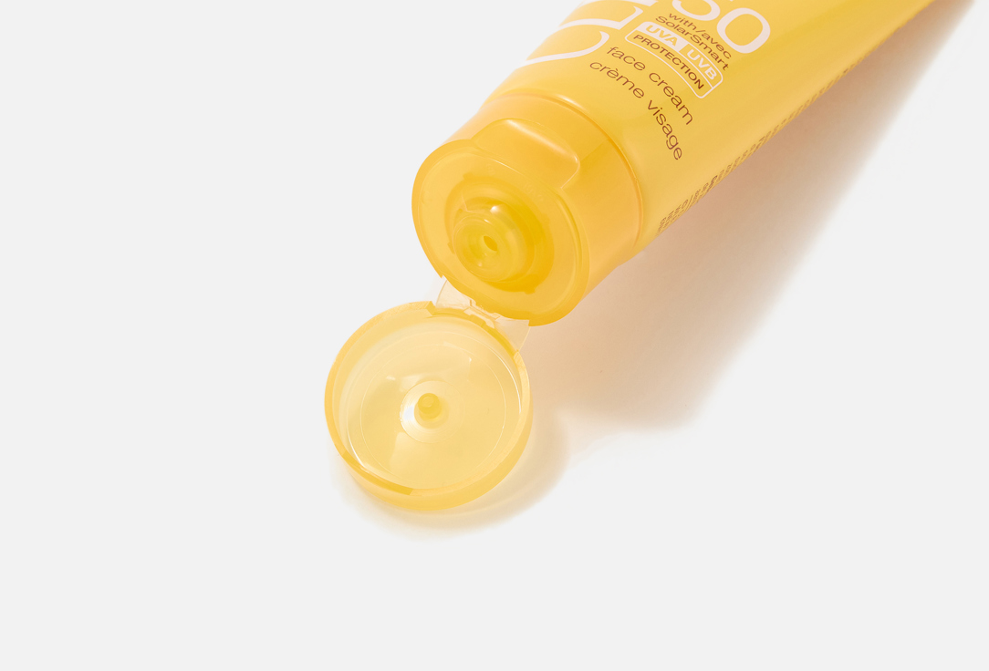 Clinique Soothing Sunscreen ream SPF50 Broad Spectrum