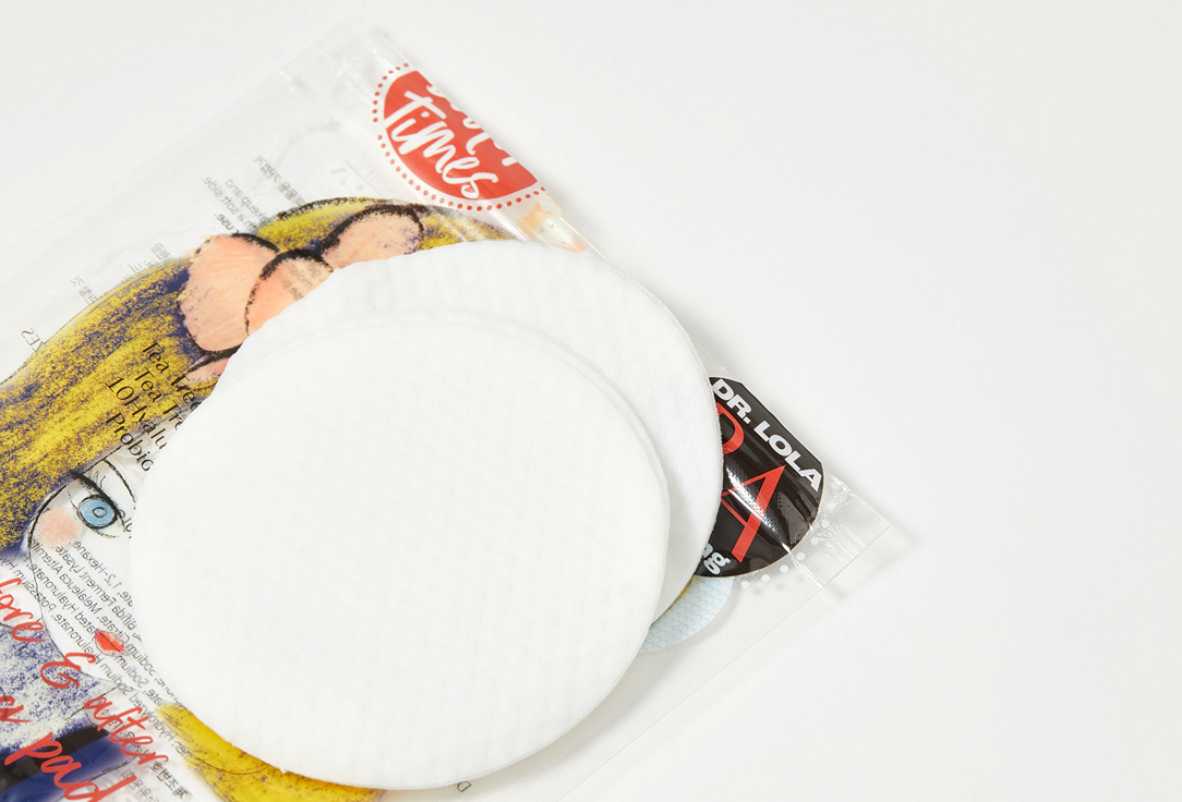 Dr. Lola Face Cleansing Pads before & after