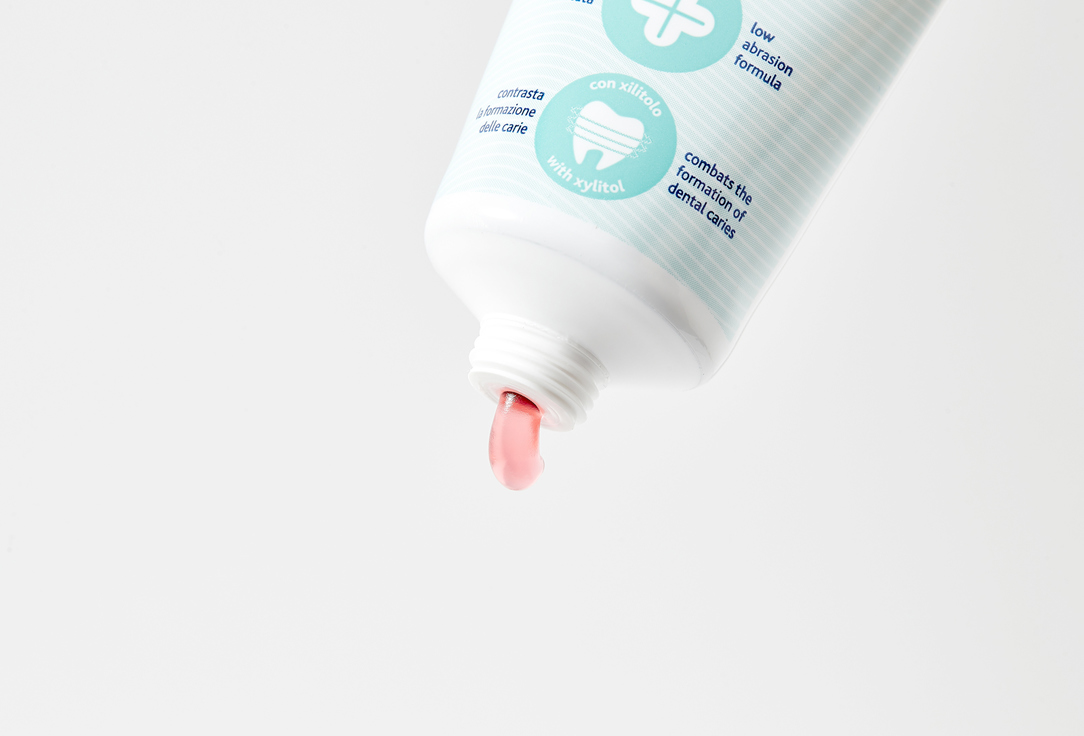 CHICCO Toothpaste for kids 1-5 years Strawberry No Fluoride Toothpaste 50 ml CHICCO Toothpaste for kids 1-5 years Strawberry No Fluoride Toothpaste