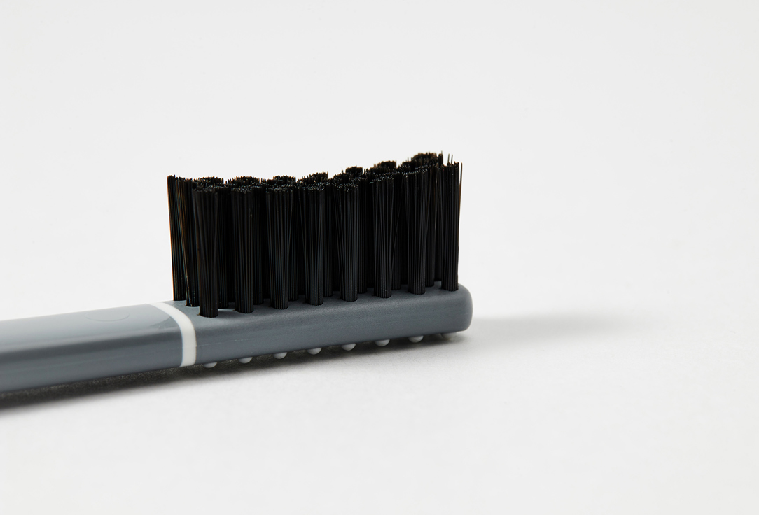 PIUMA Medium Toothbrush T03 Single Pack Medium Asphalt Grey