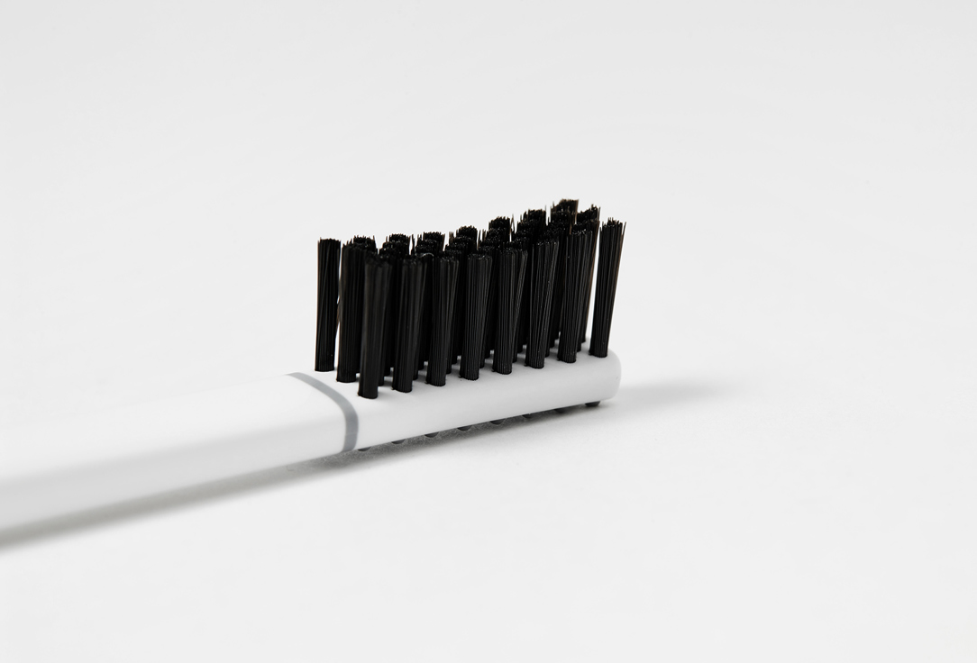 PIUMA Soft toothbrush with stand PURE WHITE