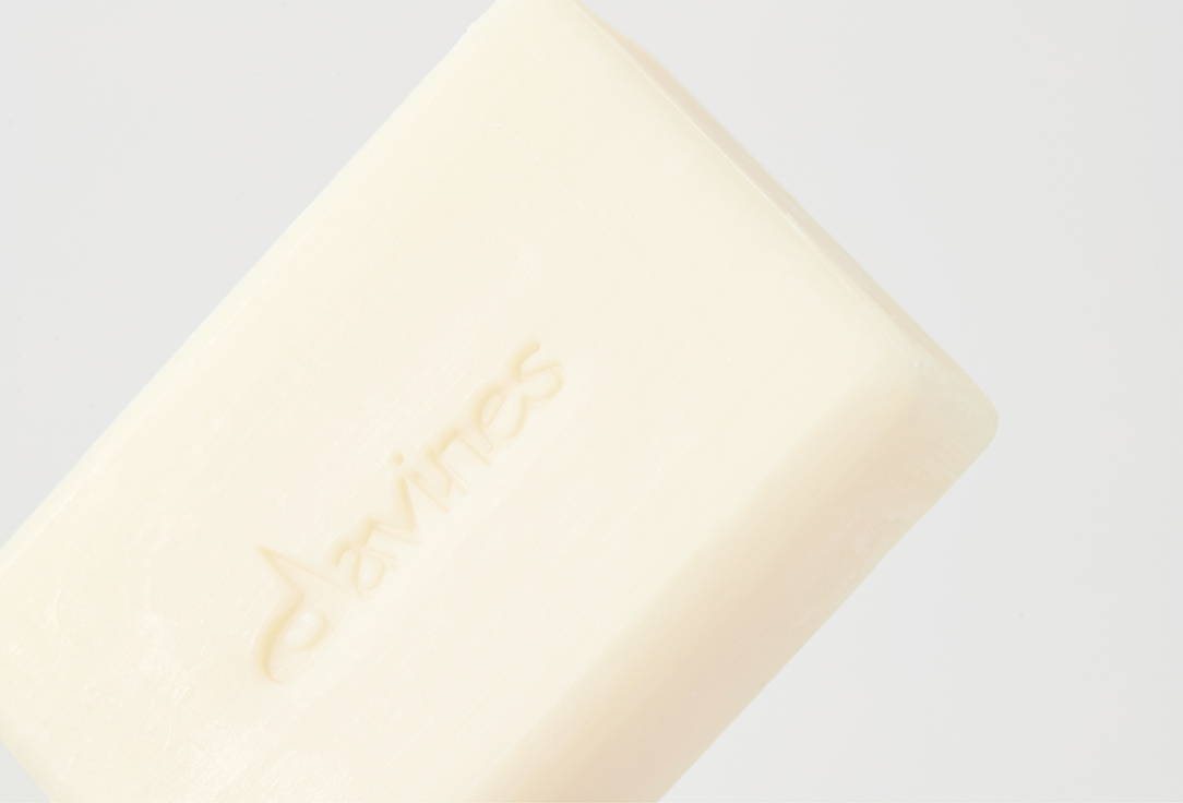 Davines Hydrating Shampoo for dry and dehydrated hair DEDE shampoo bar