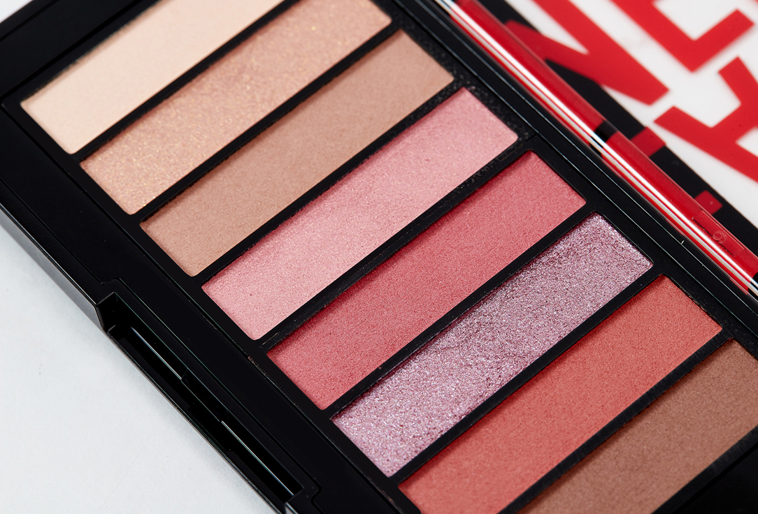 Revlon Eyeshadow palette Colorstay looks book
