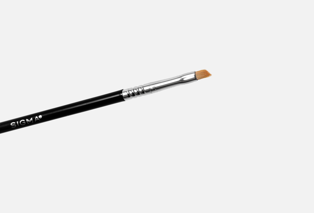 SIGMA BEAUTY WINGED LINER BRUSH E06 1 pcs SIGMA BEAUTY WINGED LINER BRUSH E06