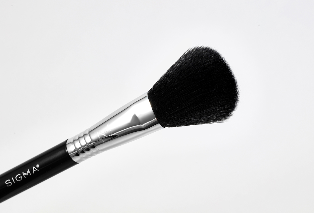 SIGMA BEAUTY POWDER & BLUSH BRUSH F10 1 pcs SIGMA BEAUTY POWDER & BLUSH BRUSH F10