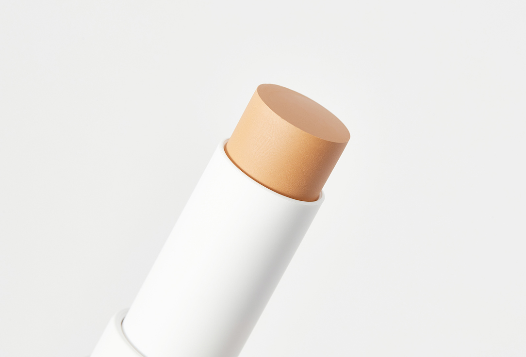COULEUR CARAMEL Matte Stick Foundation Compact Haute Définition 14, Golden beige 9 g COULEUR CARAMEL Matte Stick Foundation Compact Haute Définition