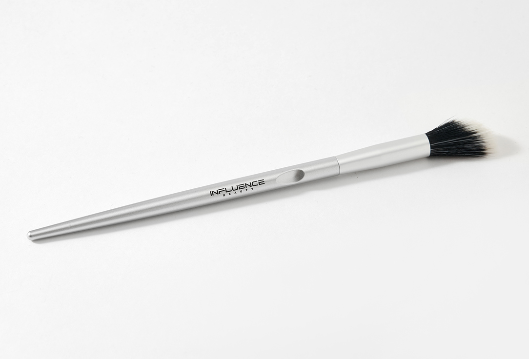 INFLUENCE beauty Duofibra Angled Brush DA–15R 1 pcs INFLUENCE beauty Duofibra Angled Brush DA–15R