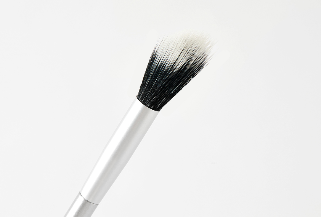 INFLUENCE beauty Duofibra Angled Brush DA–15R 1 pcs INFLUENCE beauty Duofibra Angled Brush DA–15R