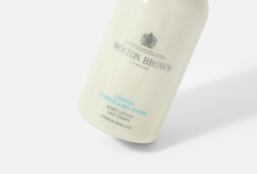 Molton Brown Body Lotion Coastal Cypress & Sea Fennel 300 ml Molton Brown Body Lotion Coastal Cypress & Sea Fennel
