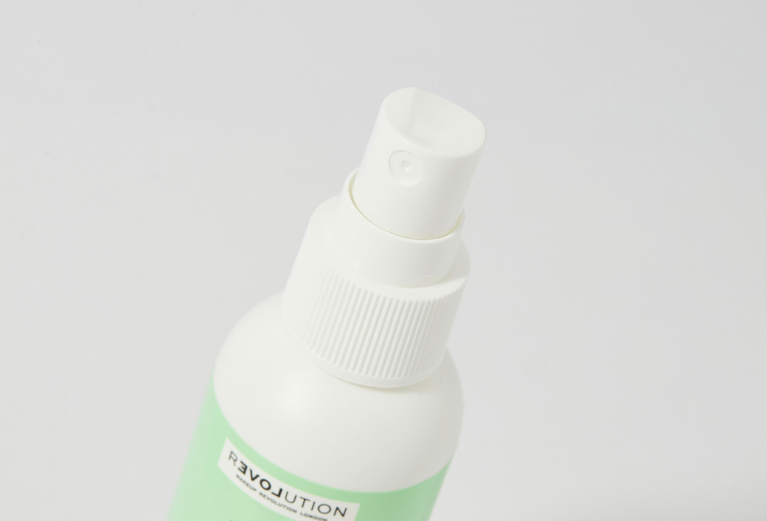 RELOVE REVOLUTION Makeup fixing spray Power Fix