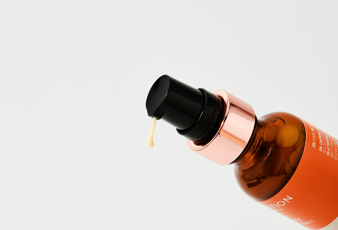 REVOLUTION SKINCARE Radiance Regenerating serum 3% Vitamin C