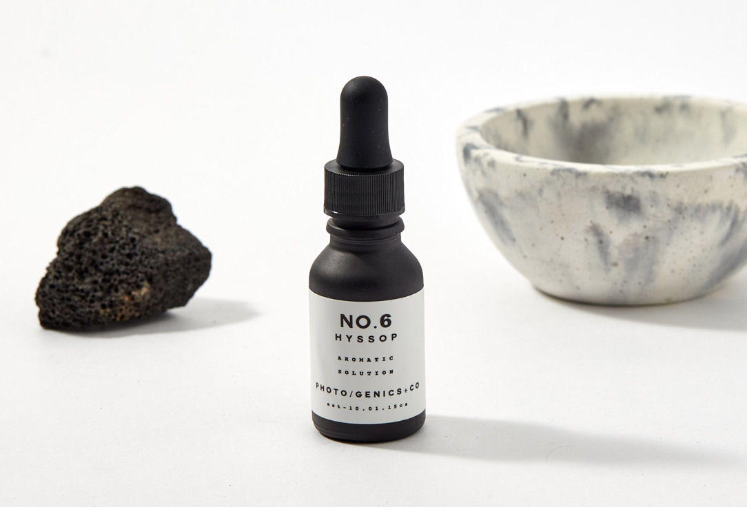 PHOTO-GENICS + CO Aromatic Set: Perfume, Bowl, Rocks No.6 Hyssop Lava Rock Set 3 pcs PHOTO-GENICS + CO Aromatic Set: Perfume, Bowl, Rocks No.6 Hyssop Lava Rock Set