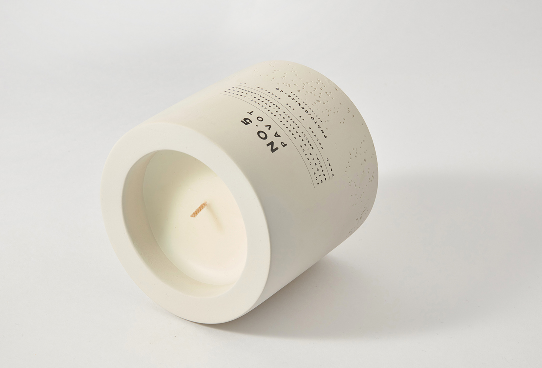 PHOTO-GENICS + CO Concrete Scented Candle No.5 Pavot 255 g PHOTO-GENICS + CO Concrete Scented Candle No.5 Pavot