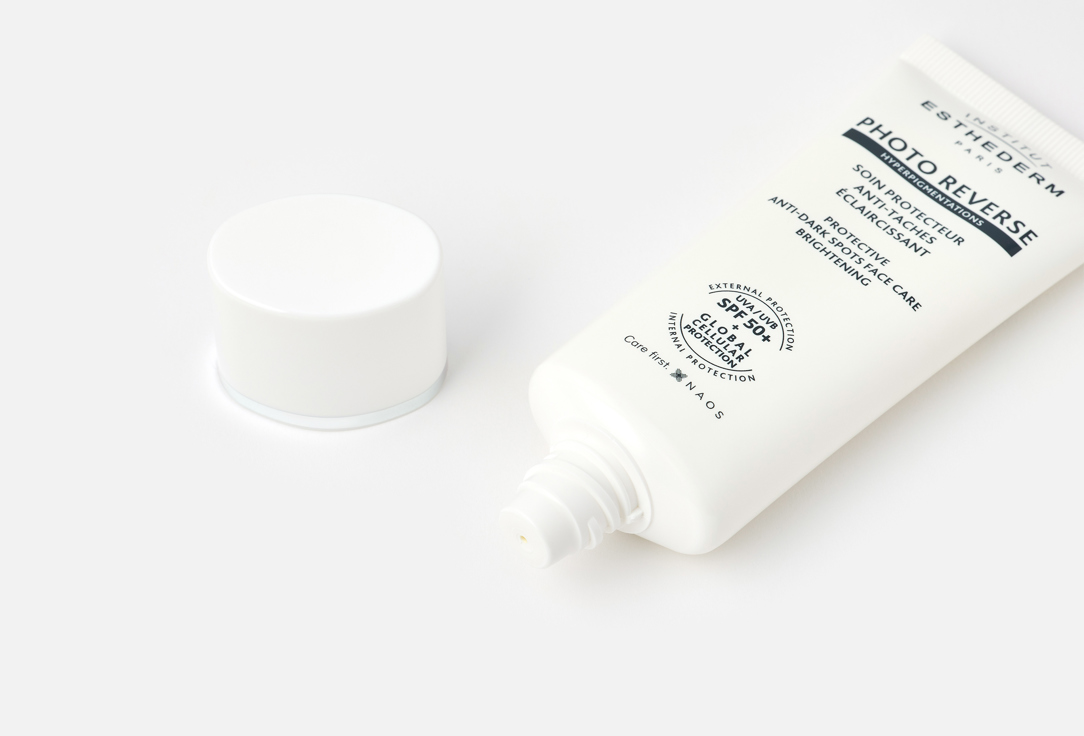 Institut Esthederm Brightening Protective Anti-Dark Spots Face Cream SPF50+ Photo Reverse