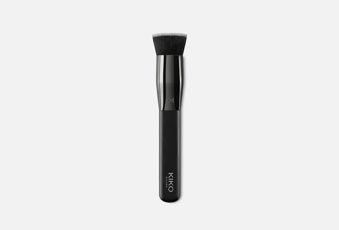 KIKO Milano Dense, rounded face brush Face 05