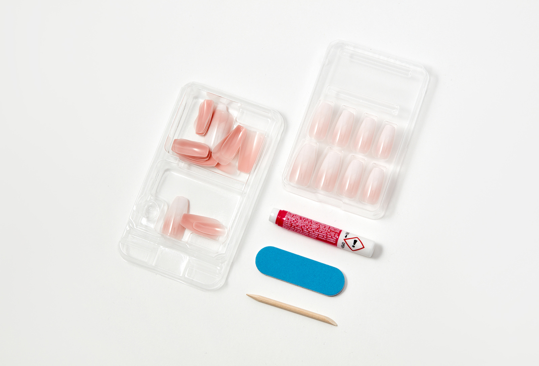 KISS NEW YORK Professional press-on gel nails Classy Nails