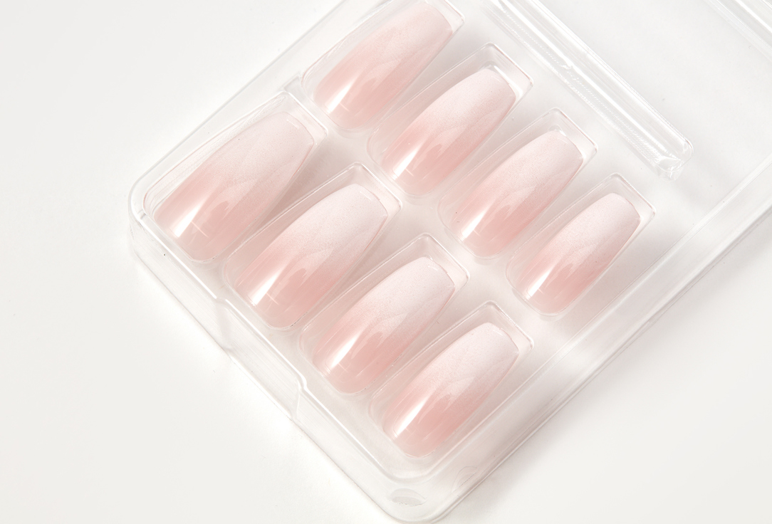 KISS NEW YORK Professional press-on gel nails Classy Nails