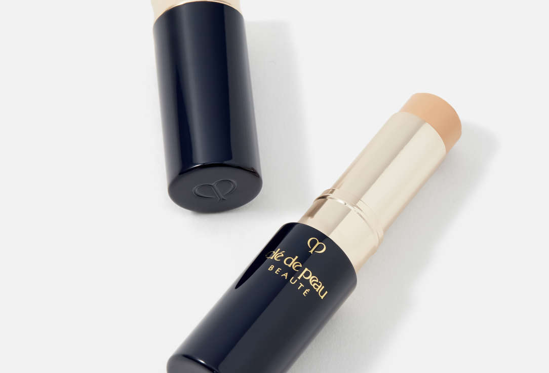 Clé de Peau Beauté Multitasking creamy stick concealer SPF 27 Concealer 4, Almond 5 g Clé de Peau Beauté Multitasking creamy stick concealer SPF 27 Concealer