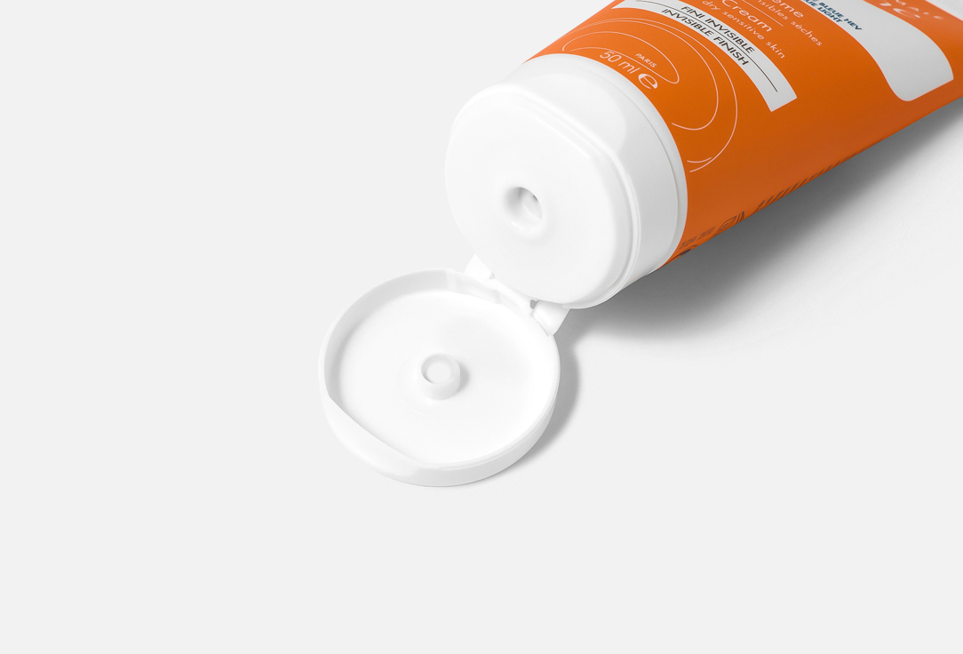 EAU THERMALE AVENE Moisturizing Sunscreen SPF50+ Cream