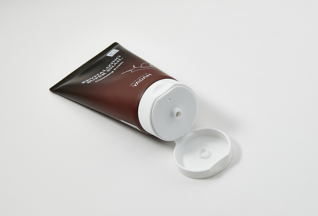 Yadah Восстанавливающая пенка для умывания с муцином улитки Revitalizing Super Snail Cleansing Foam 150 мл Yadah Восстанавливающая пенка для умывания с муцином улитки Revitalizing Super Snail Cleansing Foam