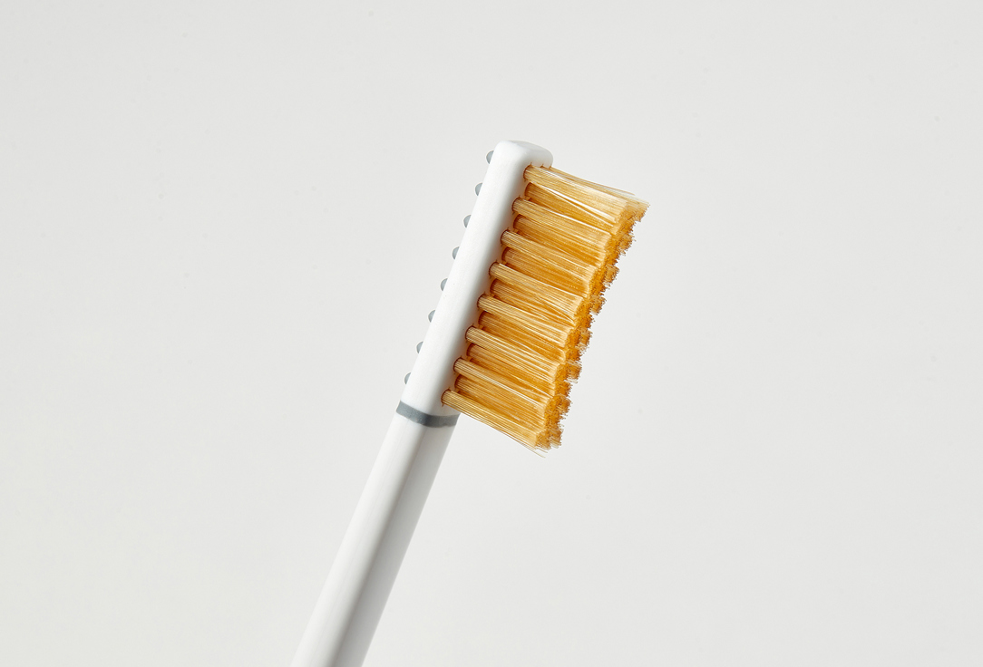 PIUMA Medium toothbrush with stand VITAMIN C
