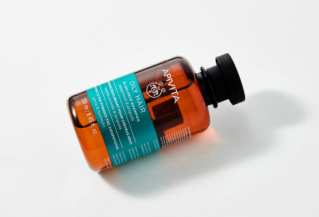 APIVITA Oil balance shampoo Peppermint & propolis 250 ml APIVITA Oil balance shampoo Peppermint & propolis