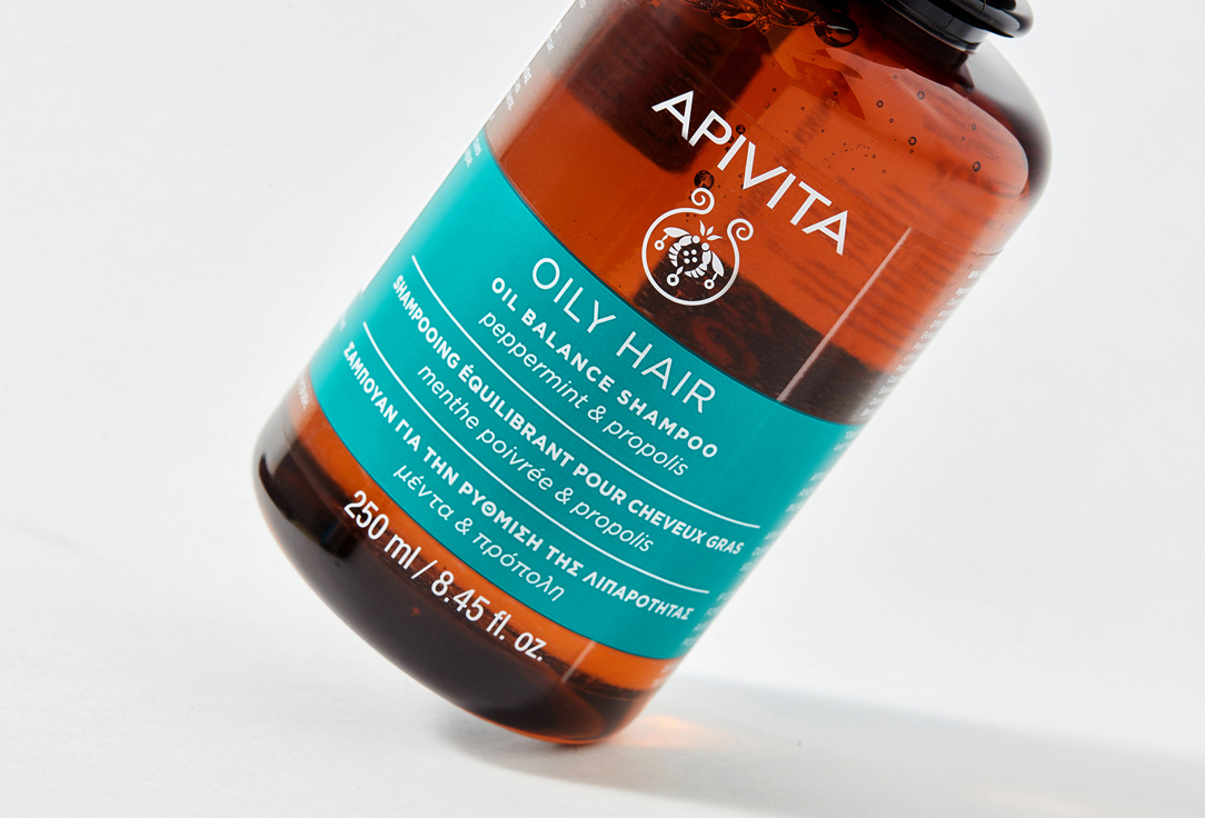 APIVITA Oil balance shampoo Peppermint & propolis 250 ml APIVITA Oil balance shampoo Peppermint & propolis