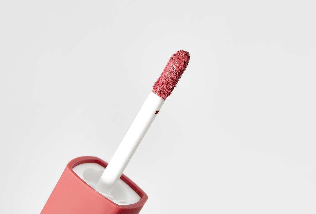 3INA Помада для губ THE LONGWEAR LIPSTICK