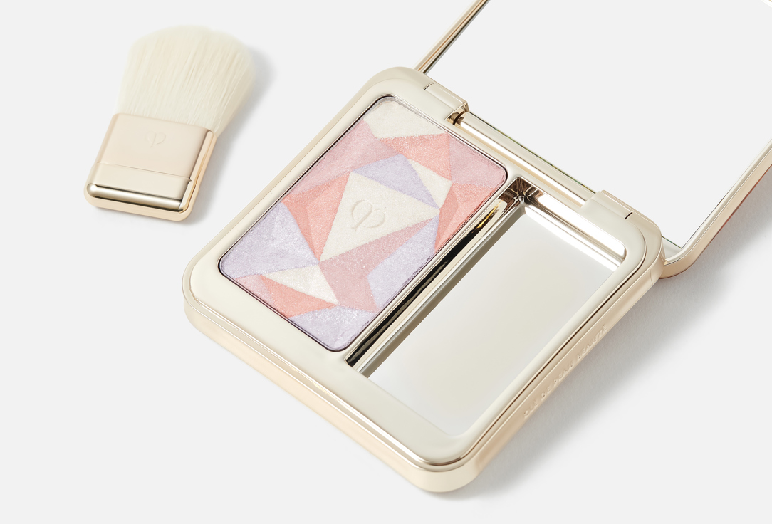 Clé de Peau Beauté Silky-smooth powder highlighter Luminizing Face Enhancer 201, Twilight's glow 10 g Clé de Peau Beauté Silky-smooth powder highlighter Luminizing Face Enhancer