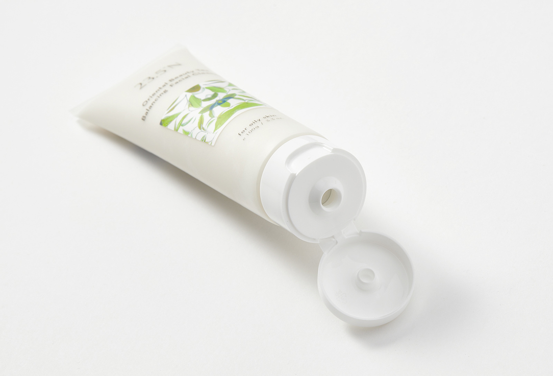 23.5°N Balancing Face Cleanser Oriental Beauty Tea