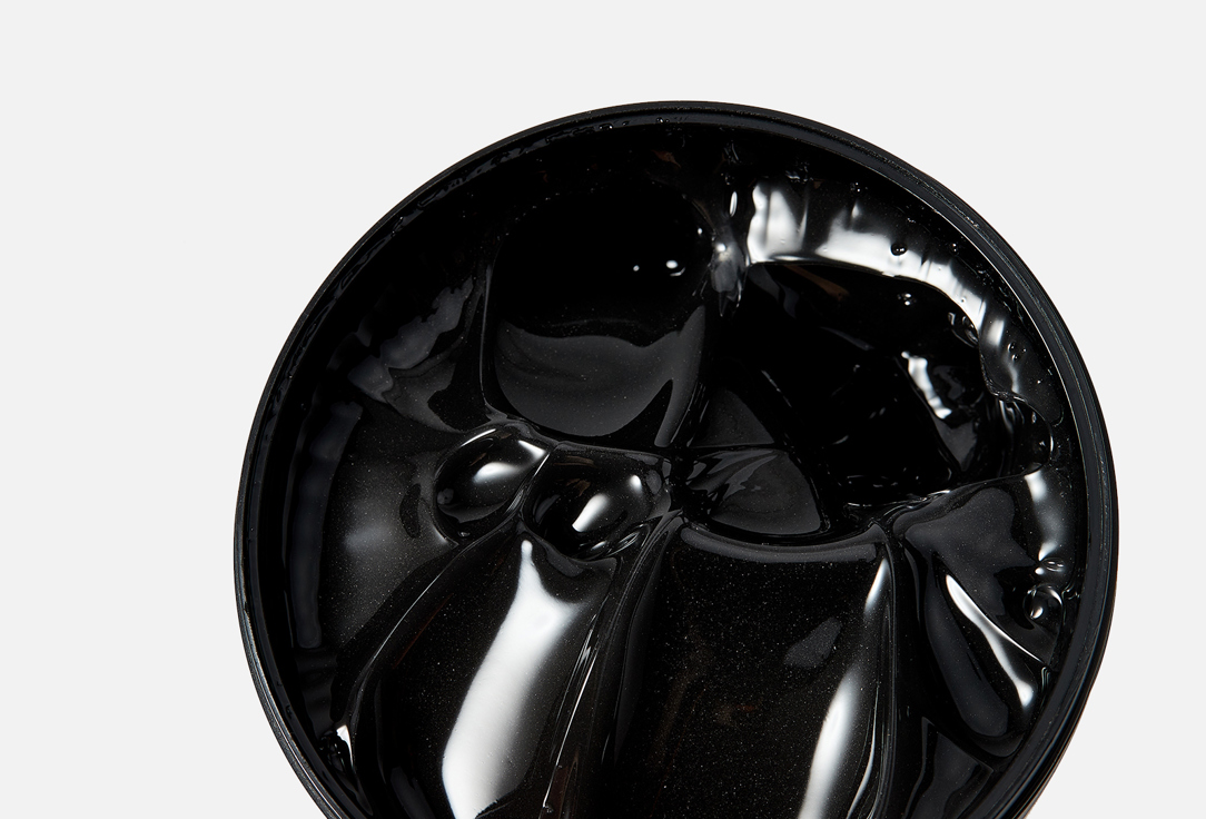 RNW Гелевая маска для очищения пор с древесным углём DER. PORE Refining Black Mask