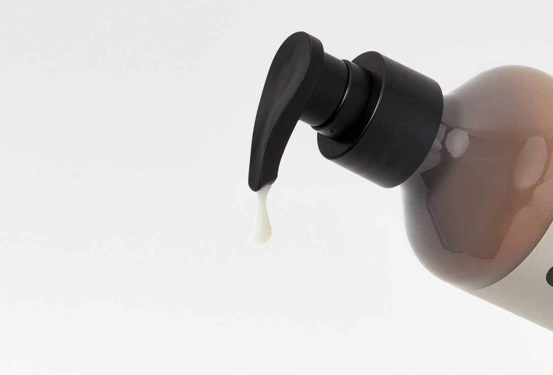 OKOLO Reviving shine-boosting conditioner Oasis Revive Rinse