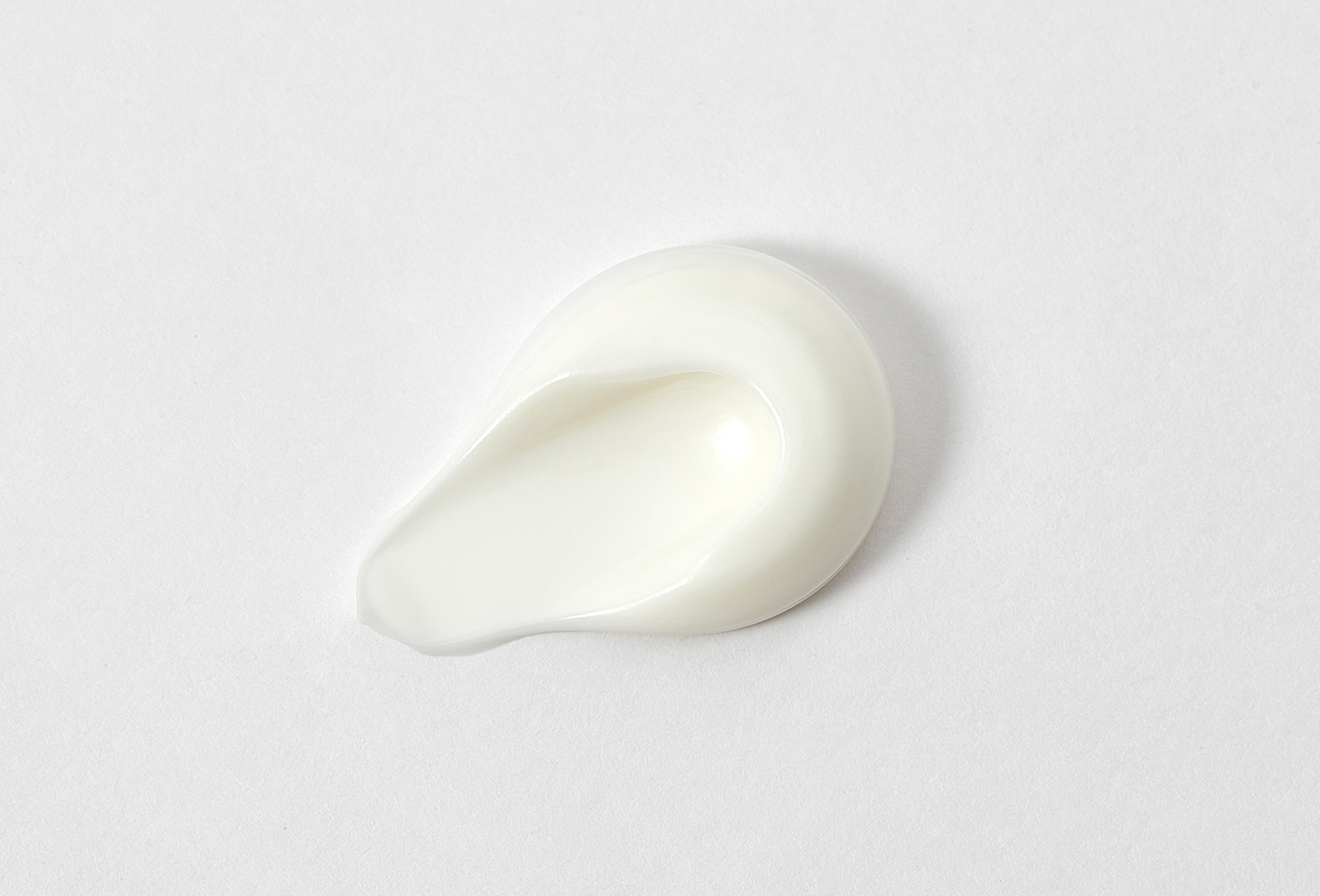INSTITUT KARITE PARIS Moisturizing & Nourishing Hand Cream Light Hand Cream So Fairy Lavender & Shea