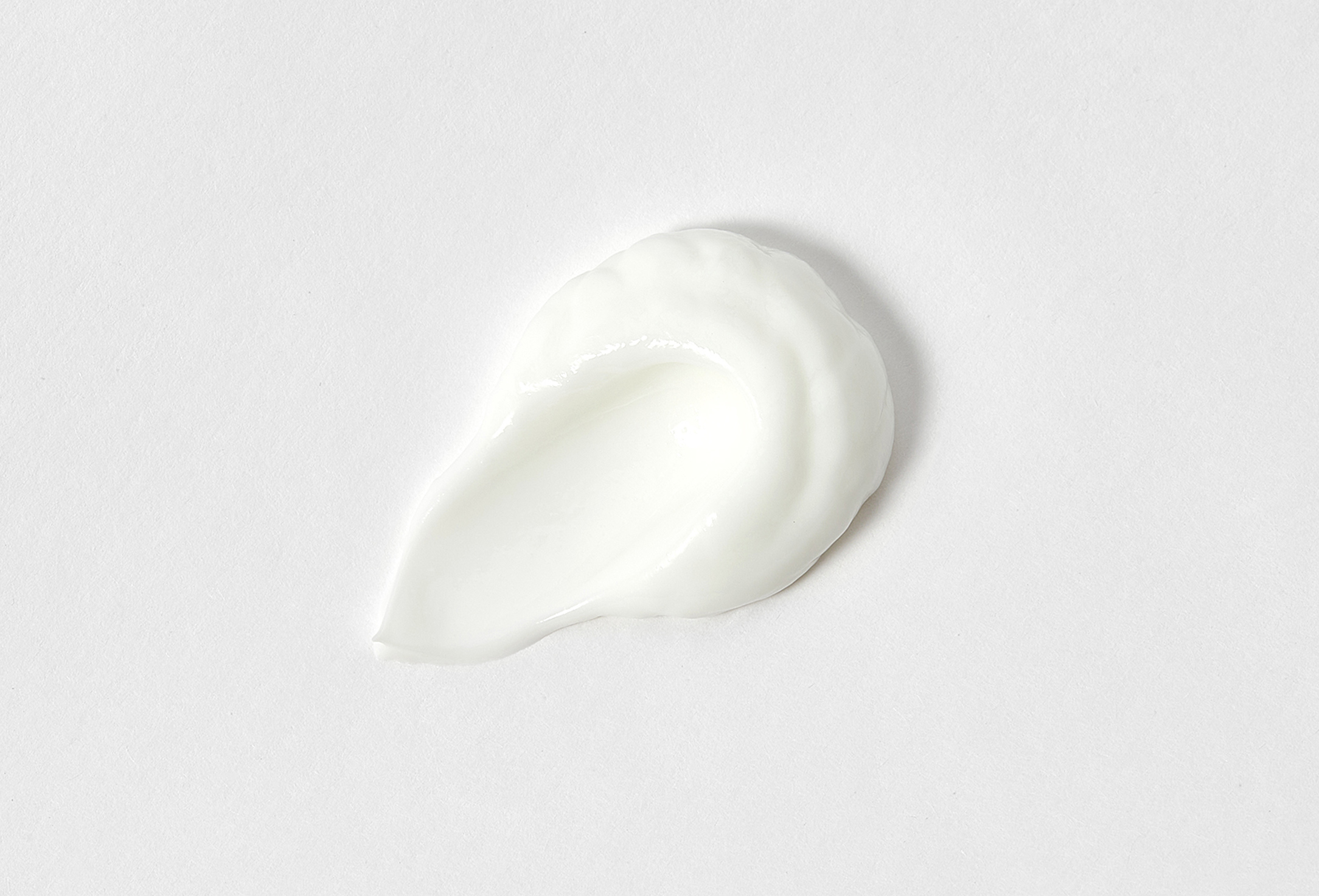 INSTITUT KARITE PARIS Softening & Repairing Hand Cream Light Hand Cream So Magic Verbena & Shea