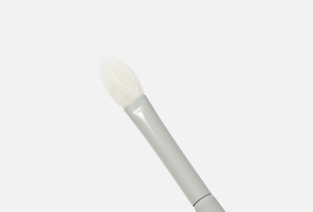 For me by gold apple Makeup brush Pointed crease definer