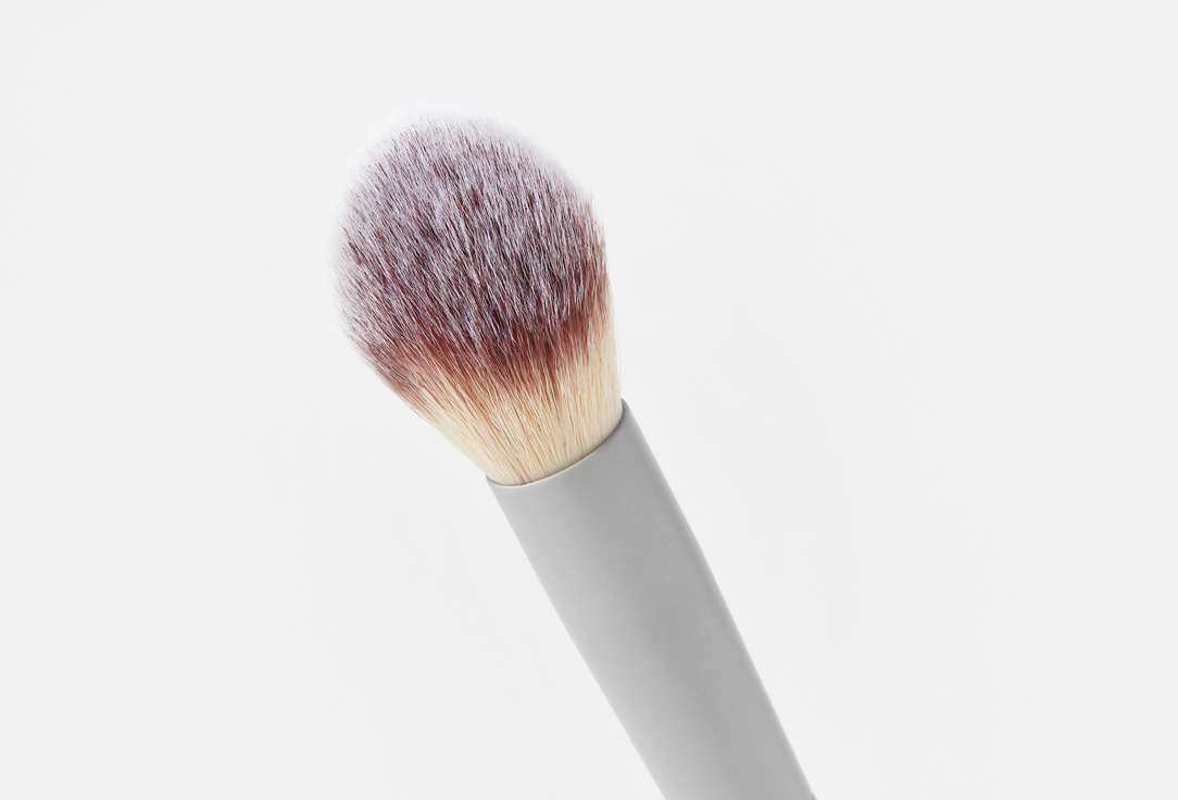 For me by gold apple Round brush for creamy and dry textures Multi-use brush 1 pcs For me by gold apple Round brush for creamy and dry textures Multi-use brush