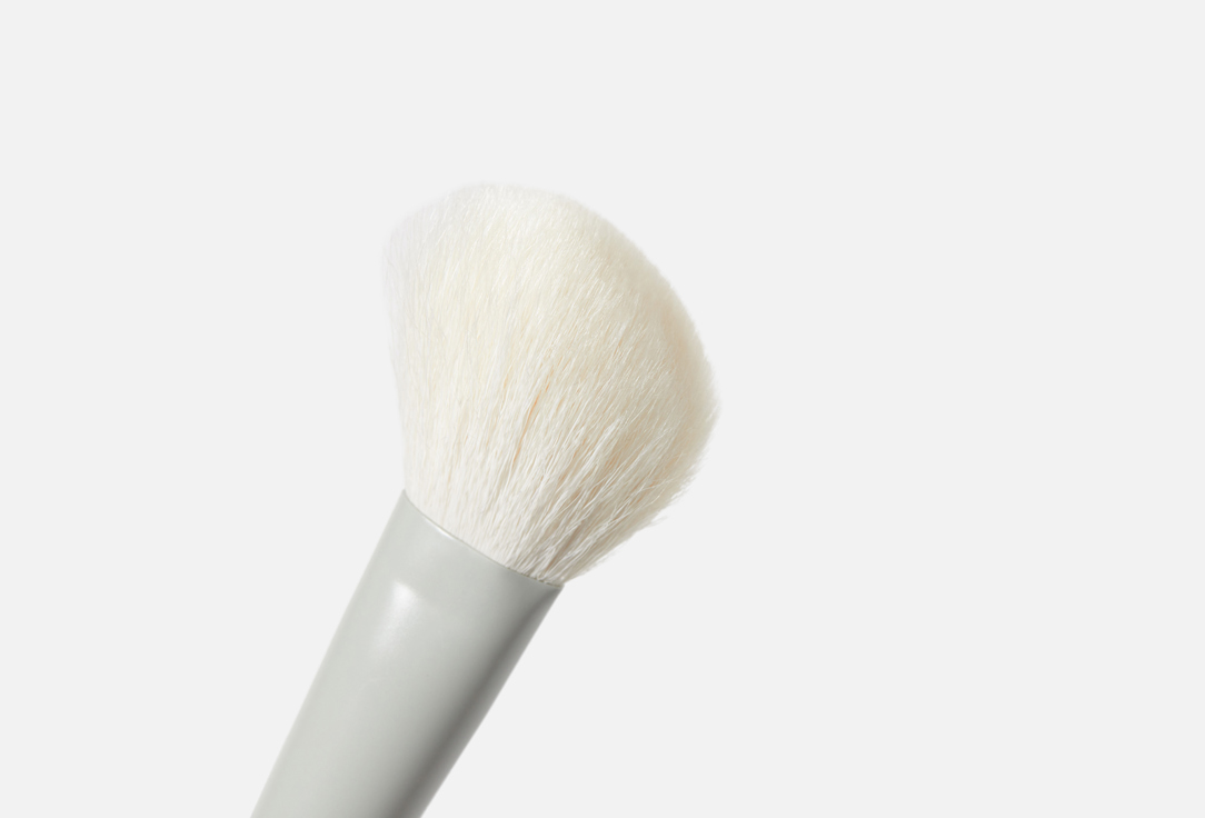 For me by gold apple Angled blush brush Angled brush