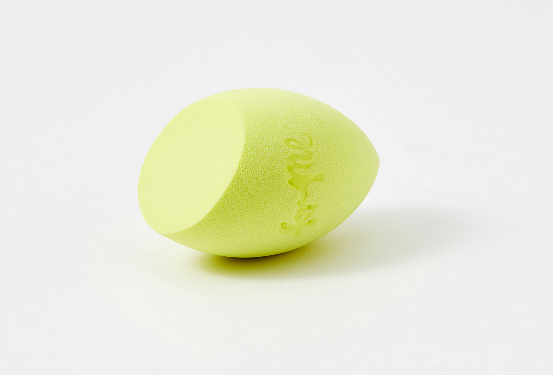 For me by gold apple Makeup sponge angled
