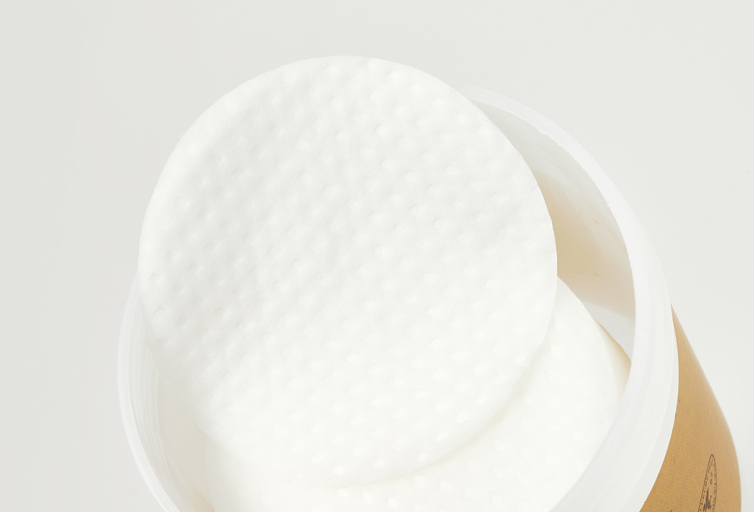 SKINFOOD Hydrating soothing toner pads for face Carrot Carotene Calming Water Pad