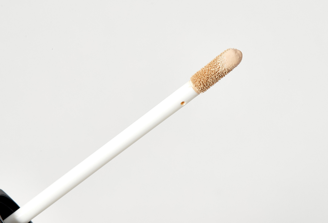LUNA Concealer Longlasting Tip Cover-Fit 0.5, Porcelain 7.5 g LUNA Concealer Longlasting Tip Cover-Fit