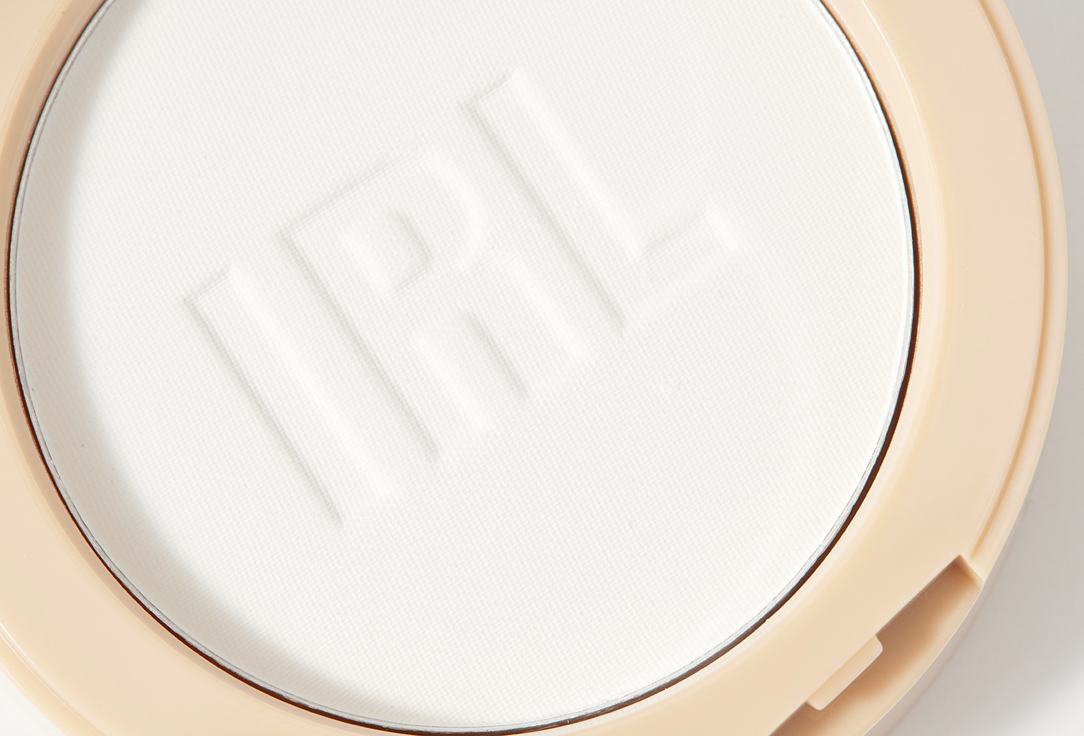 MakeUp Revolution Mattifying & Smoothing Powder 2-In-1 Irl Soft Focus