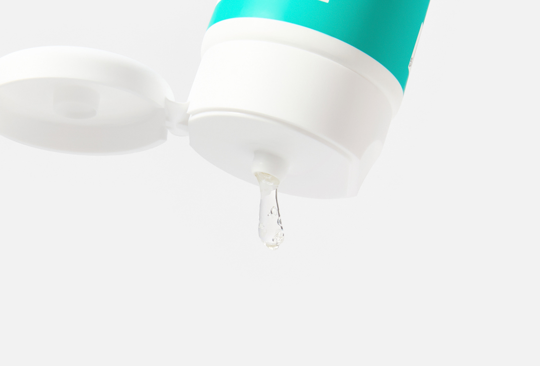 Q+A Gentle exfoliating cleanser Niacinamide