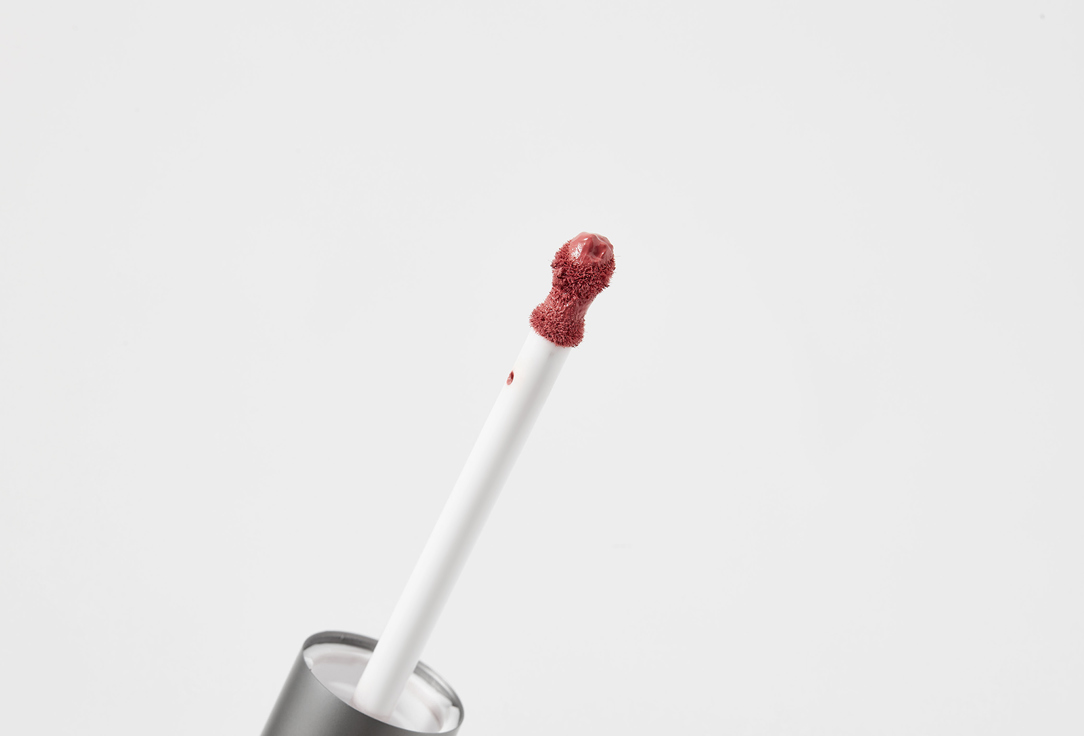 KIKO Milano Lightweight long‑wear matte liquid lip colour Lasting Matte Veil Liquid Lip Colour